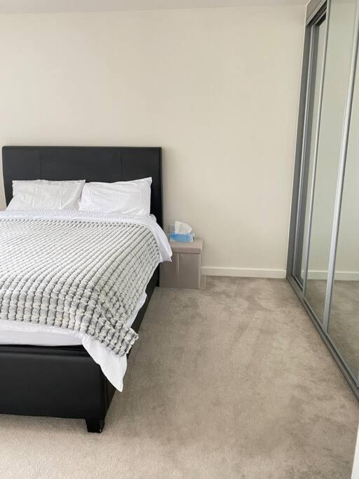 4-Room Detached Furnished Home With Parking Leicester Exterior photo